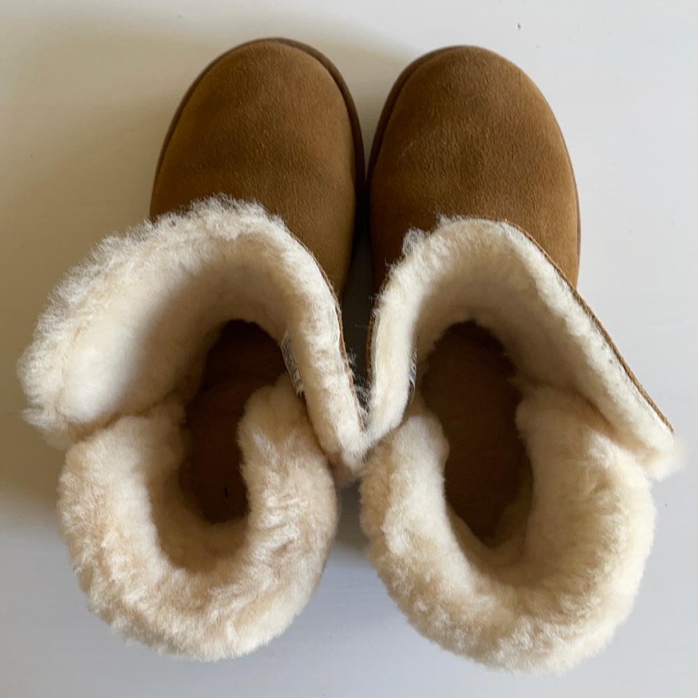 UGG short boots